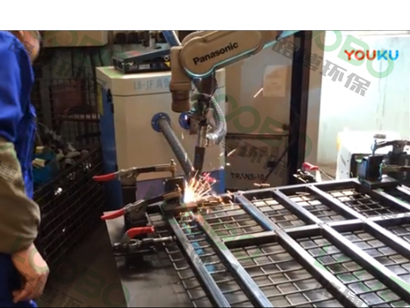 焊接机器人除尘设备，智慧之选，高负压焊烟净化器